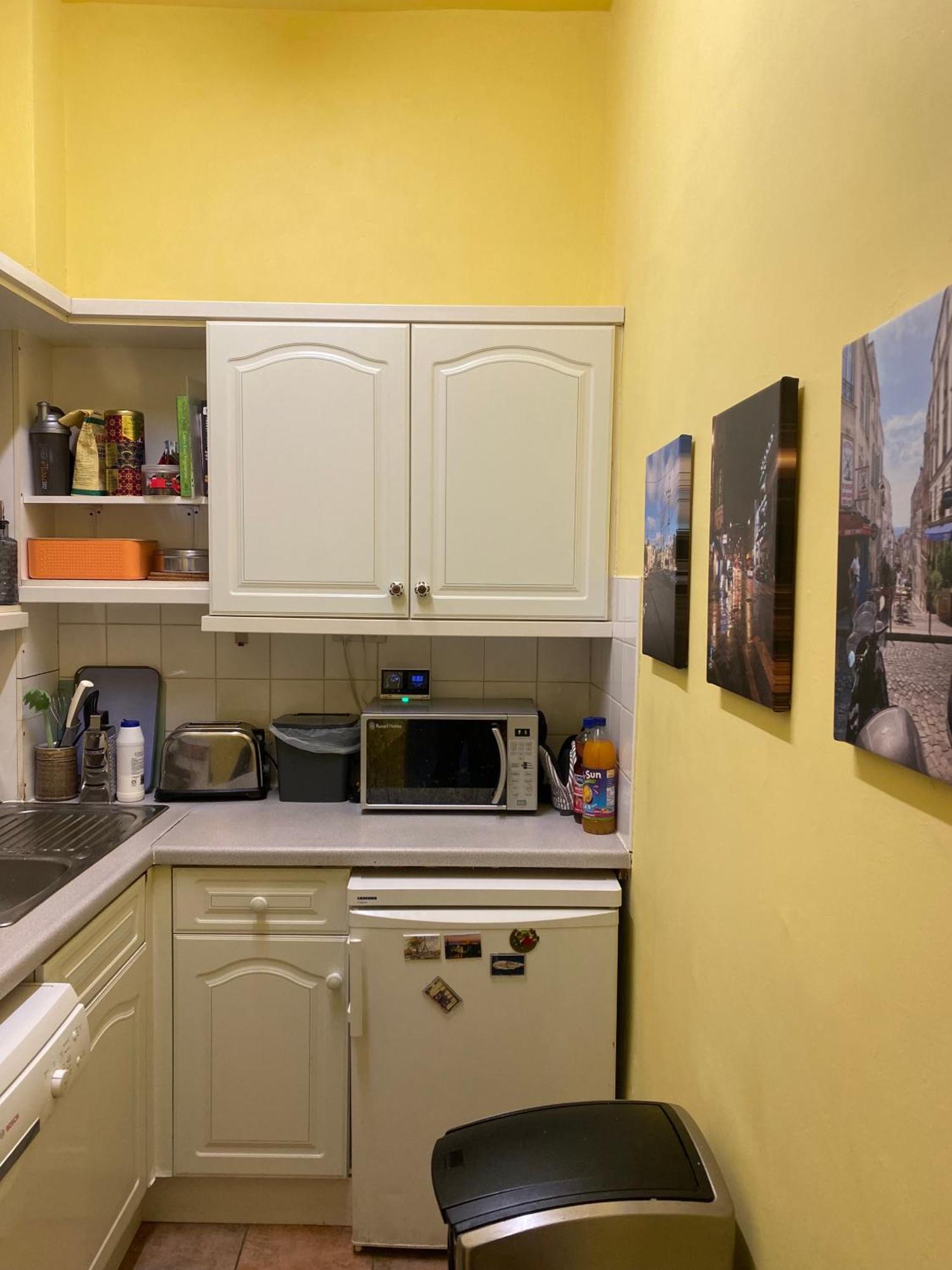 Central Room In Historic Tenement Shared Apartment Near Old Town Edinburg Exteriör bild