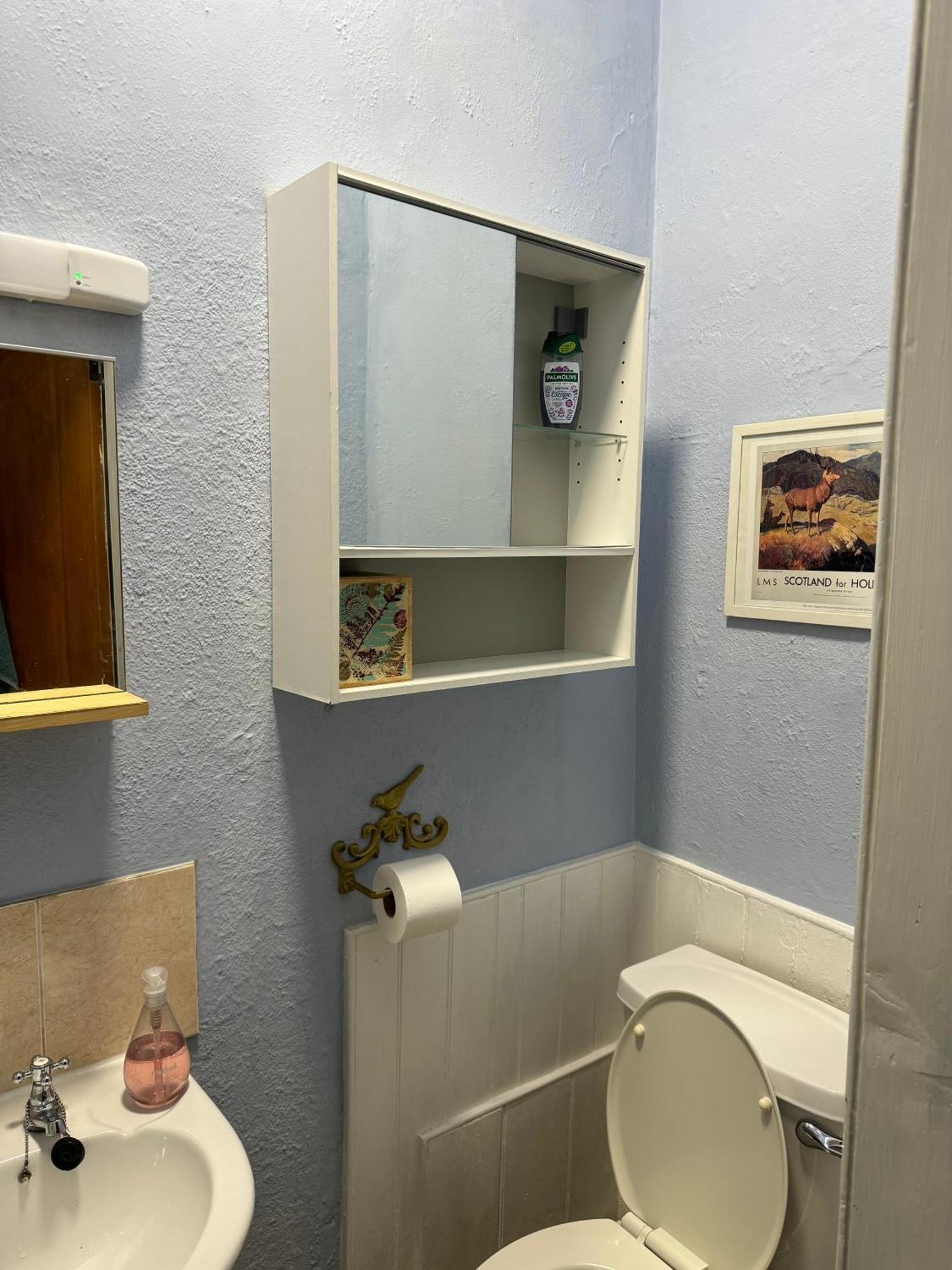 Central Room In Historic Tenement Shared Apartment Near Old Town Edinburg Exteriör bild
